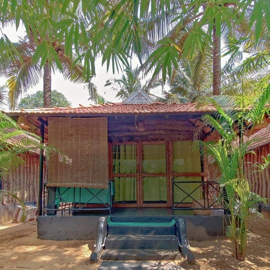 Отель Patnem Palm Garden Патнэм Экстерьер фото